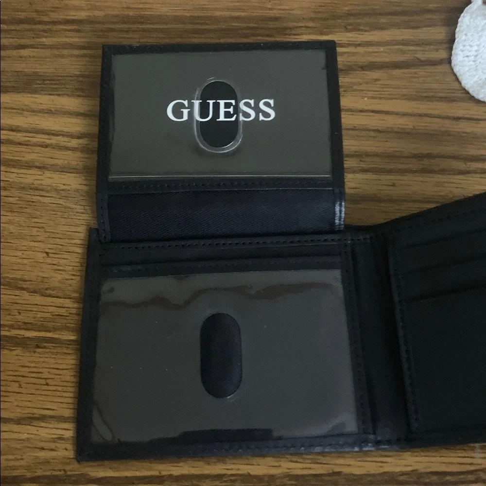 Guess Black Leather Wallet 627
